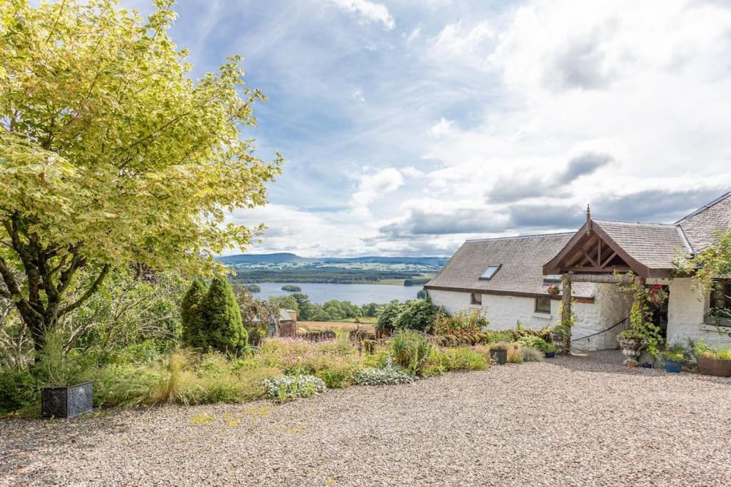 The Stable - Cottage With A Spectacular Lake View Port Of Menteith エクステリア 写真